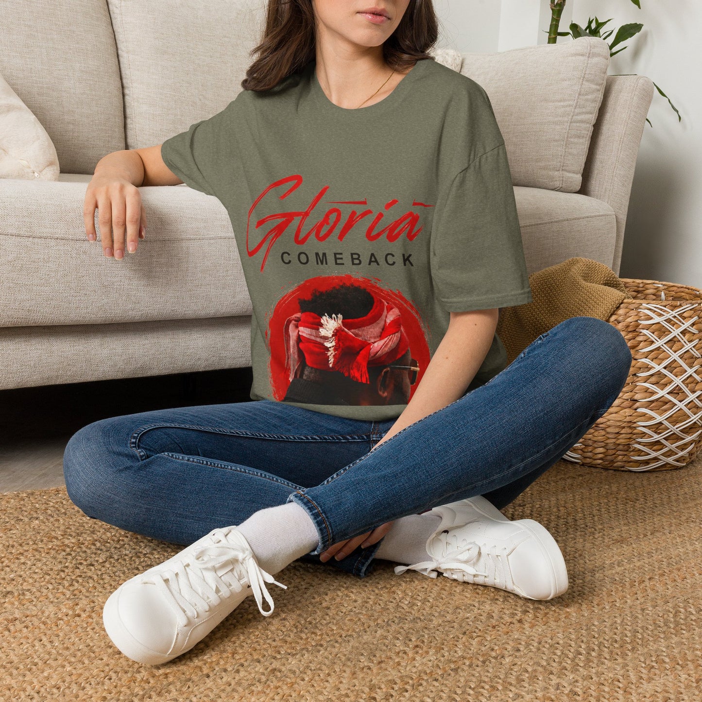 Gloria Comeback T-Shirt — Retro Red Script Graphic Tee